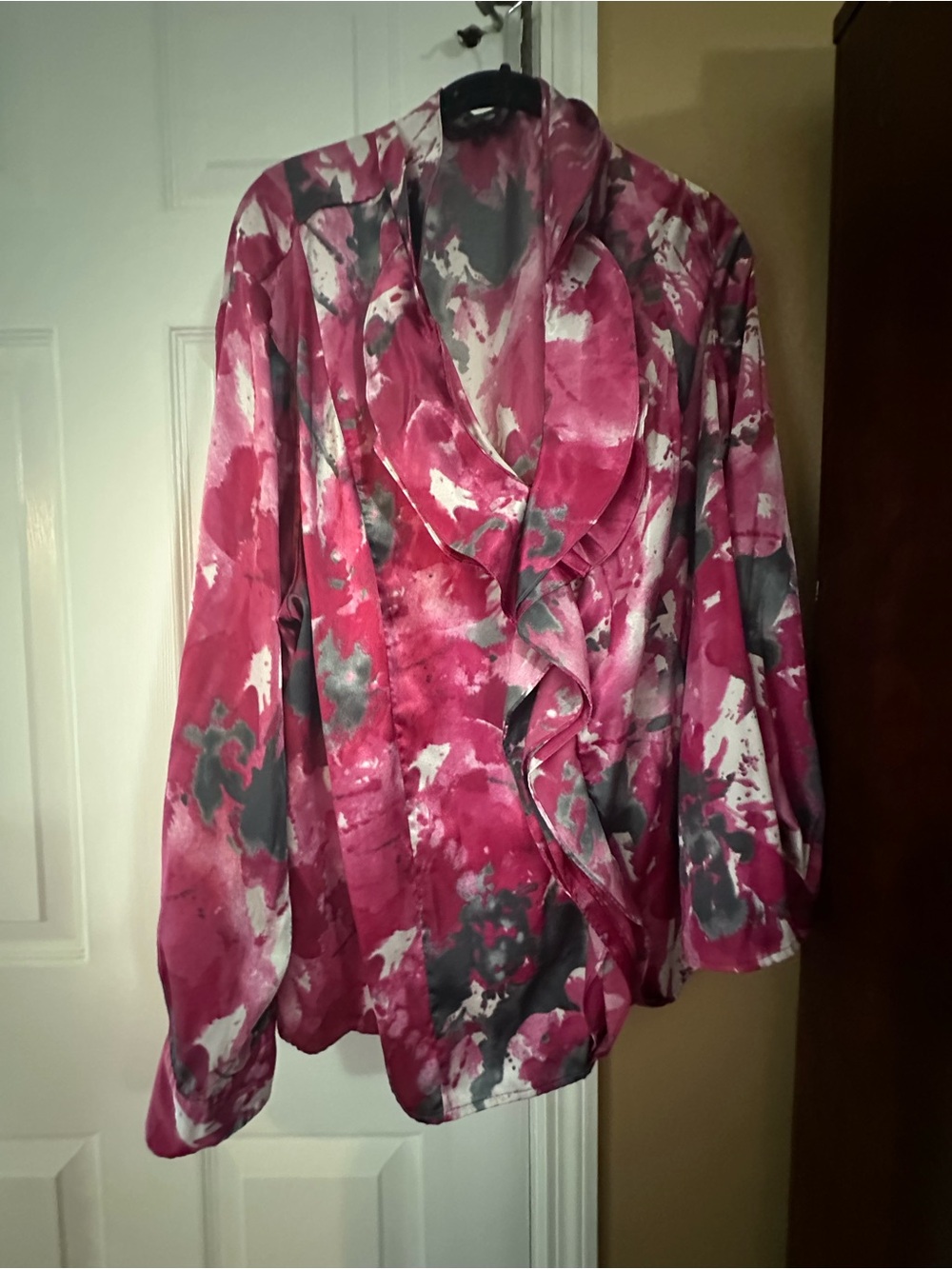 Jones New York Pink and Gray Ruffled Front Blouse